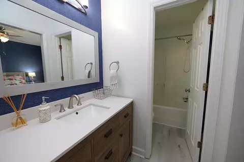 10 Oakside Ct, Durham, NC 27703 photo 3