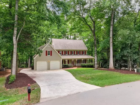 103 Turnberry Ln, Cary, NC 27518