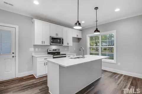 130 2nd St, Erwin, NC 28339 photo 6