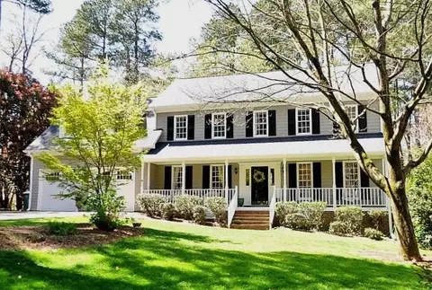 207 Kettlebridge Dr, Cary, NC 27511