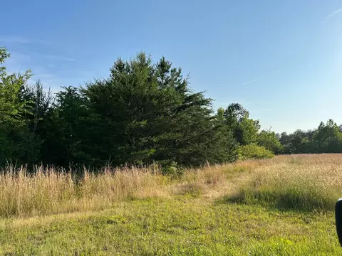 2048 Churchill Dr, Burlington, NC 27217