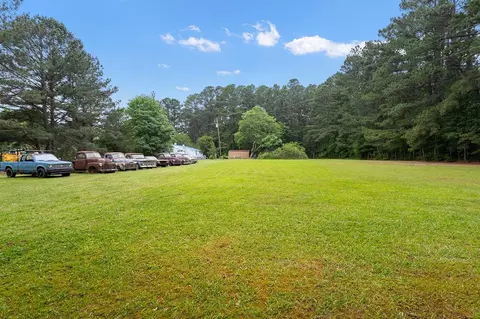 5132 Daisy St, New Hill, NC 27526