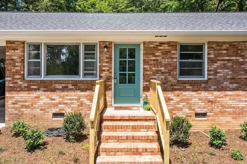 1102 Stadium Dr, Durham, NC 27704