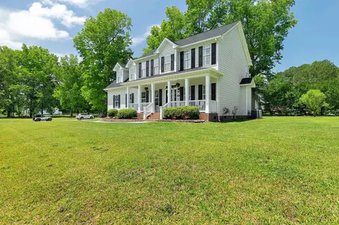 102 Salamander Dr, Garner, NC 27529 photo 3