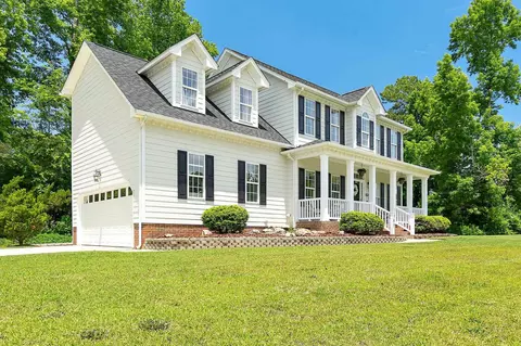 102 Salamander Dr, Garner, NC 27529 photo 2