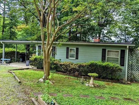 332 Mooresville Park Cir, Clarksville, VA 23927