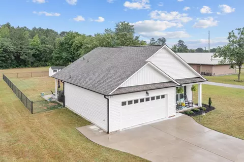 708 Maple Ave, Dunn, NC 28334 photo 2