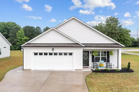 708 Maple Ave, Dunn, NC 28334 photo 1