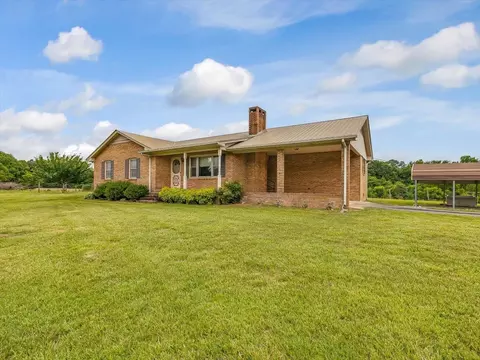 4005 Goldston Glendon Rd, Goldston, NC 27252