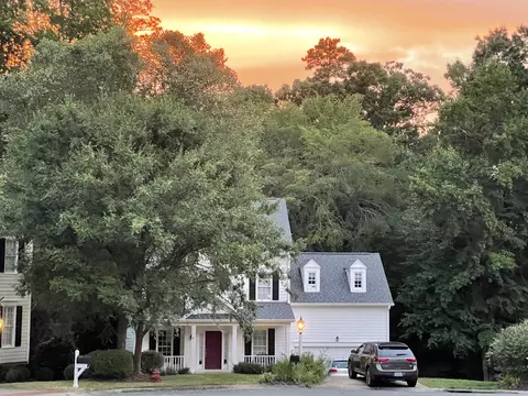18 Winslow Pl, Chapel Hill, NC 27517