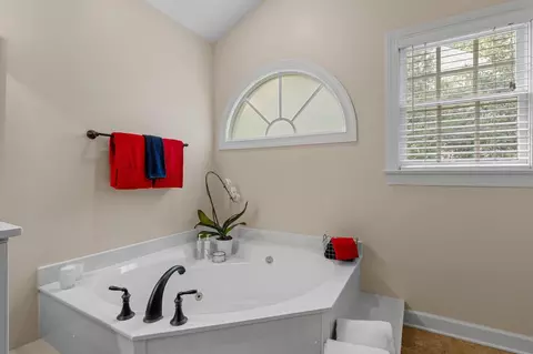 107 Willesden Dr, Cary, NC 27513 photo 57