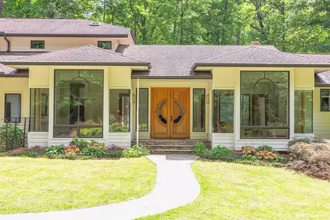 140 Old Legacy Ln, Chapel Hill, NC 27516