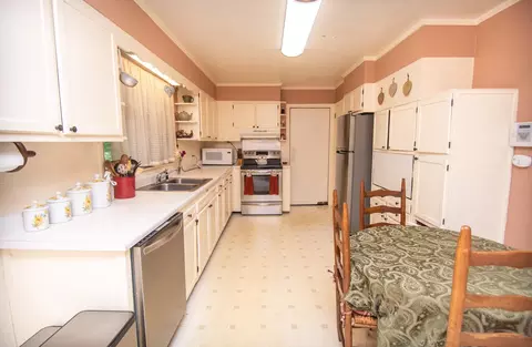 711 E Morris Cir, Dunn, NC 28334 photo 7