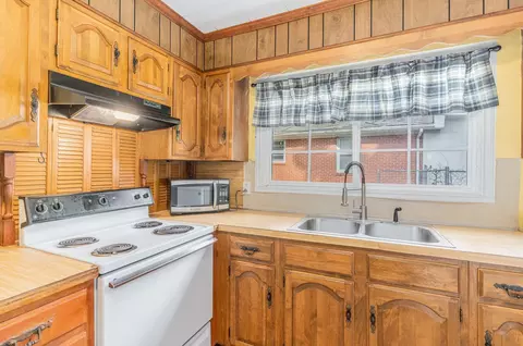 137 E Cornwallis Rd, Durham, NC 27707 photo 5