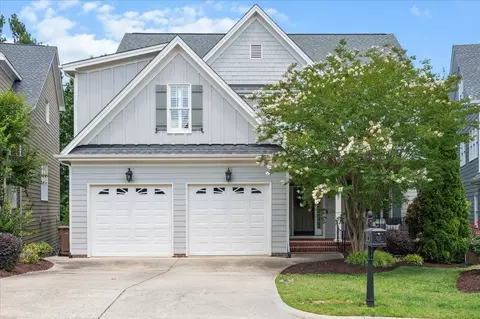 2721 Cameron Pond Dr, Cary, NC 27519