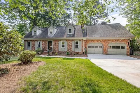 6812 Buckhead Dr, Raleigh, NC 27615