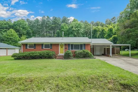 907 W Carver St, Durham, NC 27704
