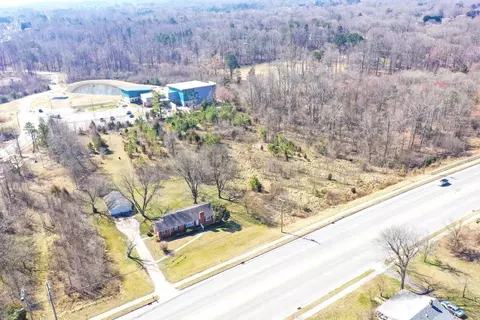 5309 Hilltop Rd, Greensboro, NC 27407