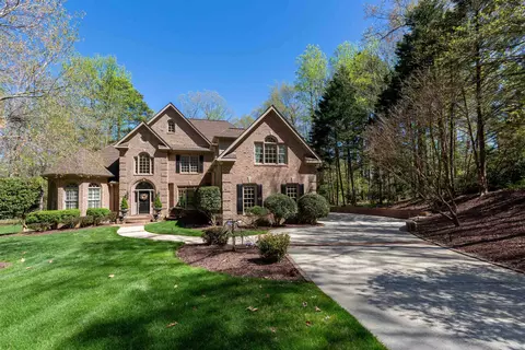 215 Tennwood Ct, Durham, NC 27712