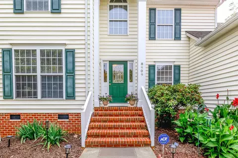 8909 Eaglebrook Ct, Raleigh, NC 27617 photo 6