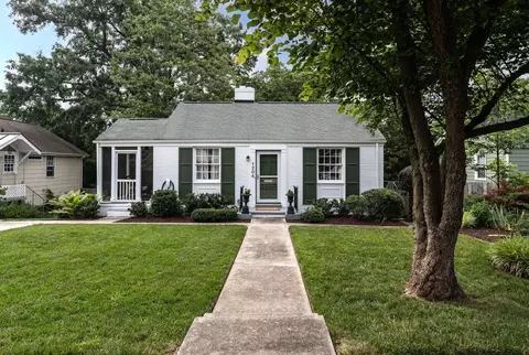 1204 Clifton St, Raleigh, NC 27604