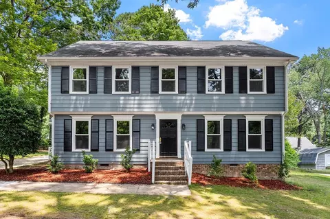 2800 Pidgeon Hill Rd, Raleigh, NC 27613
