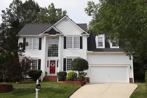 125 Streamview Dr, Cary, NC 27519