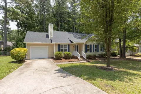 3504 Castlegate Dr, Raleigh, NC 27616 photo 2