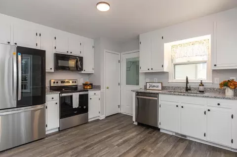 3504 Castlegate Dr, Raleigh, NC 27616 photo 11