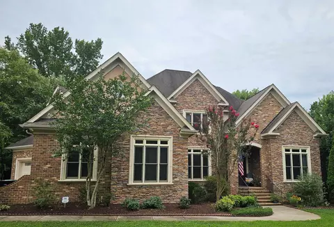 89 Plaza De Luke Sq, Clayton, NC 27527