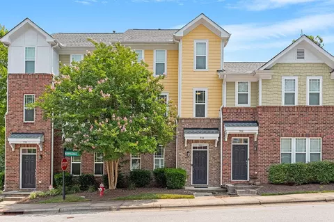 930 Morris Dale Ln, Cary, NC 27519