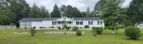 4955 River Rd, Vanceboro, NC 28586