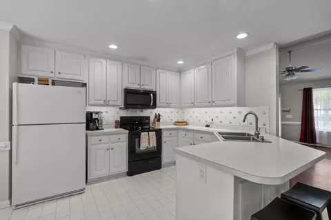 204 Alice Dr, Garner, NC 27529 photo 9
