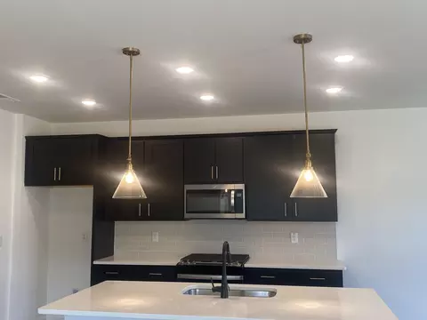 2009 Regal Dr, Durham, NC 27703 photo 9