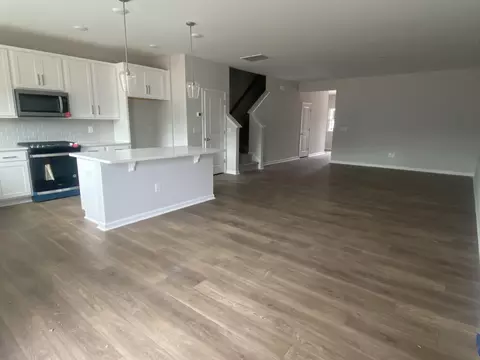 2007 Regal Dr, Durham, NC 27703 photo 6
