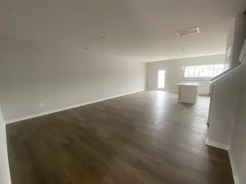 2007 Regal Dr, Durham, NC 27703 photo 3