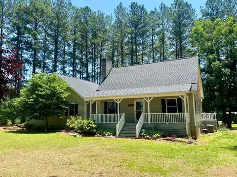 1887 Burnside Rd, Oxford, NC 27565