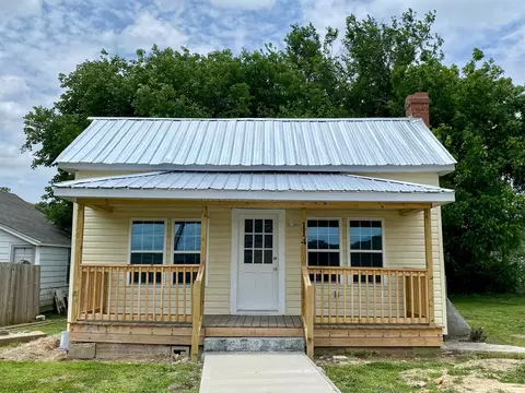 114 S Main S Main St, Lucama, NC 27851