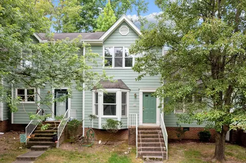 502 Oak Run Dr, Raleigh, NC 27606