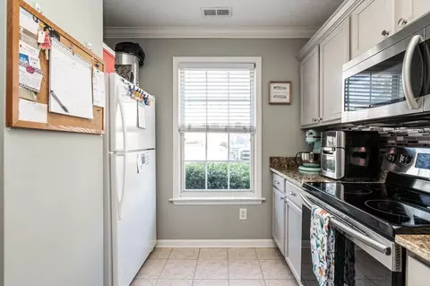 2242 Turtle Point Dr, Raleigh, NC 27604 photo 6