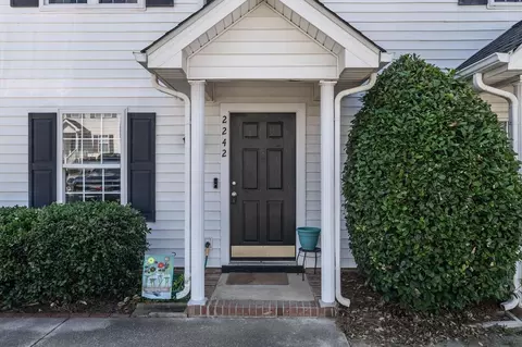 2242 Turtle Point Dr, Raleigh, NC 27604 photo 2