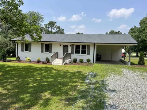 699 Circle Dr, Angier, NC 27501 photo 2