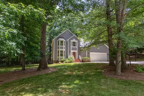 212 Cates Farm Rd, Chapel Hill, NC 27516