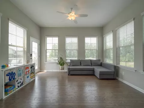 1007 Big Spring Cir, Durham, NC 27703 photo 15