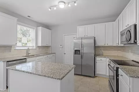 807 Clearview Ln, Durham, NC 27713 photo 9