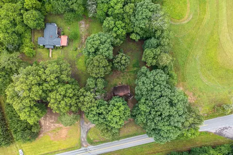 758 S Church St, Goldston, NC 27252
