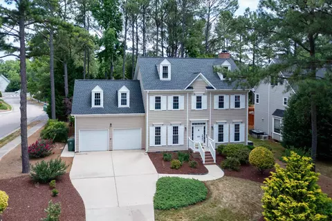 101 Southwold Dr, Cary, NC 27519