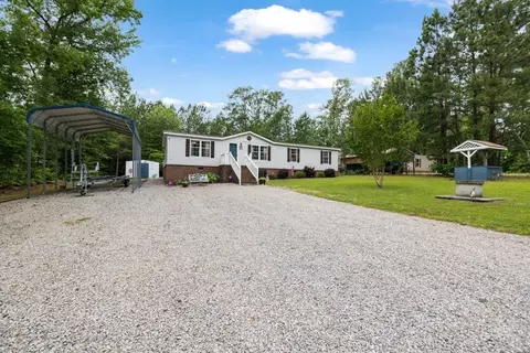 434 S Holiday Dr, Macon, NC 27551