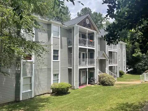 1331 Park Glen Dr #203, Raleigh, NC 27610