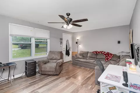 161 SW Eighth Ave, Conover, NC 28613 photo 4